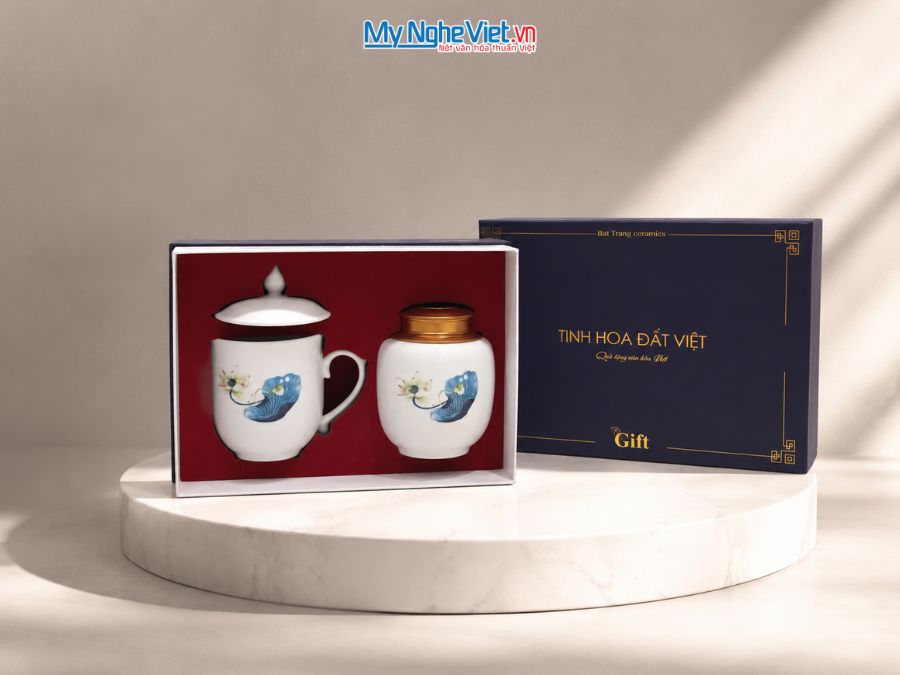 Set Quà Tặng Đối Tác/Khách Hàng - Hũ Trà Và Ly Sứ Gốm Hoa Sen CBG002.6