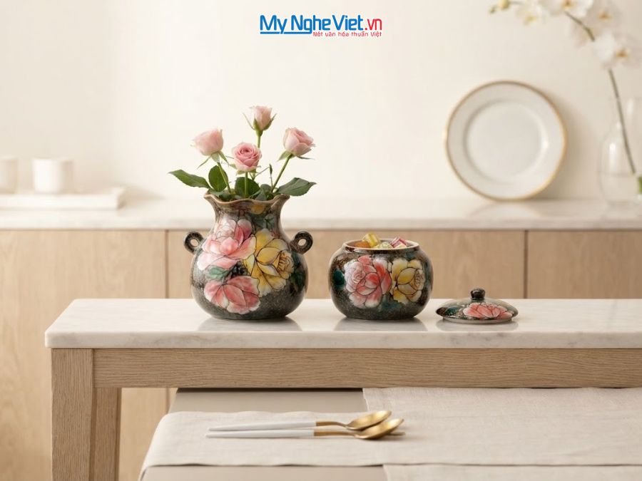 Set Quà Tặng Bình Hoa Và Hũ Mứt Gốm Bát Tràng Vẽ Hoa Hồng MNV-LHGLH03/9