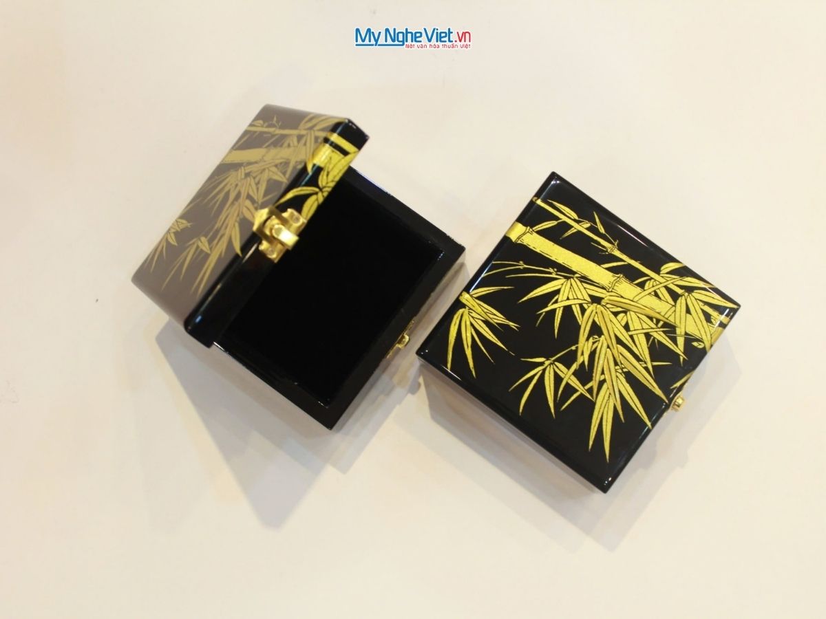 Set Quà Tặng Hộp Sơn Mài Tre Trúc & Khăn Lụa Thêu Hoa Sen