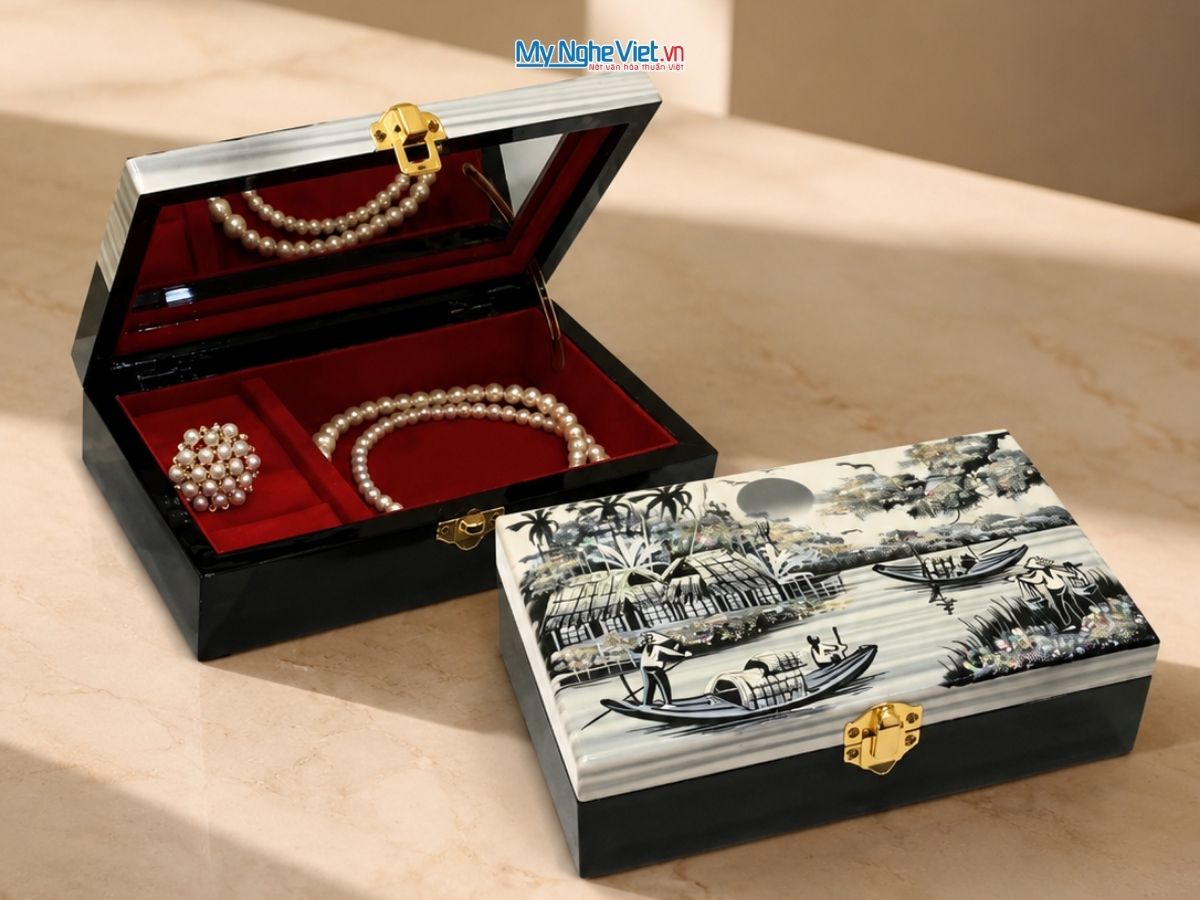 Set Quà Tặng Hộp Trang Sức Sơn Mài Đồng Quê & Khăn Lụa Thêu Hoa