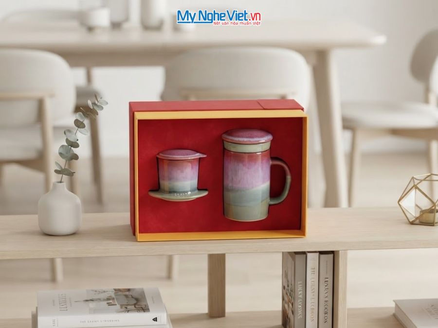 Set Quà Tặng Phin Cà Phê Và Ly Lọc Trà Gốm Màu Hồng Đậm CBCFV002-8