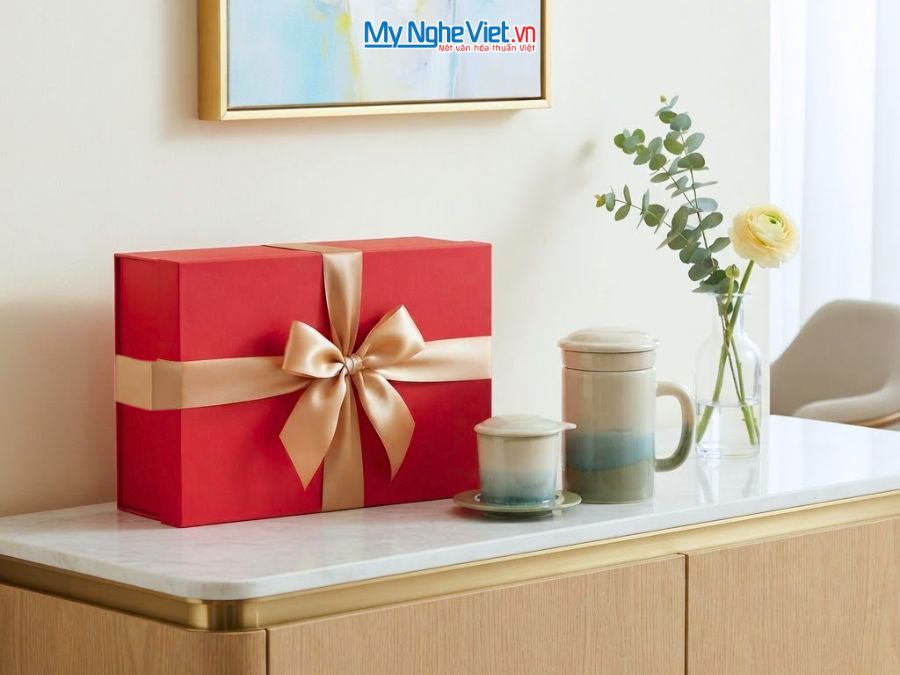 Set Quà Tặng Phin Cà Phê Và Ly Lọc Trà Gốm Màu Trắng CBCFV002-11