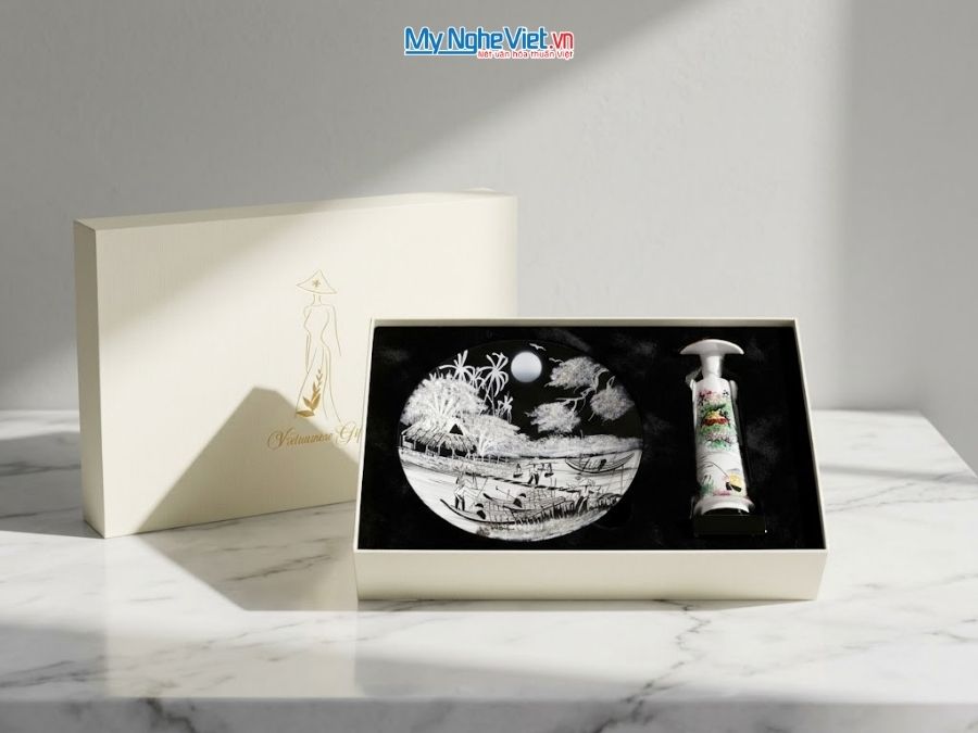  Set Quà Tặng Tranh Đĩa Và Tượng Cô Gái Áo Dài Đồng Quê CBQT005.2