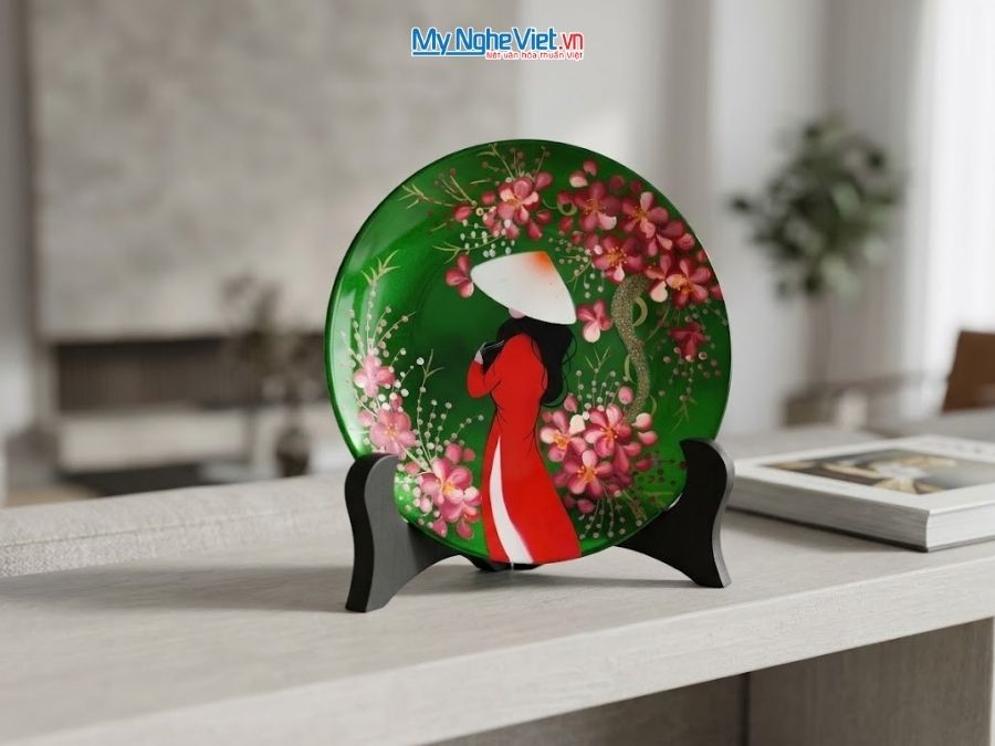  Set Quà Tặng Tranh Đĩa Và Tượng Cô Gái Áo Dài Hoa Đào CBQT005.1