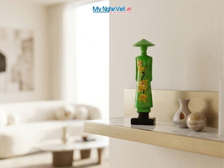  Set Quà Tặng Tranh Đĩa Và Tượng Cô Gái Áo Dài Hoa Đào CBQT005.1