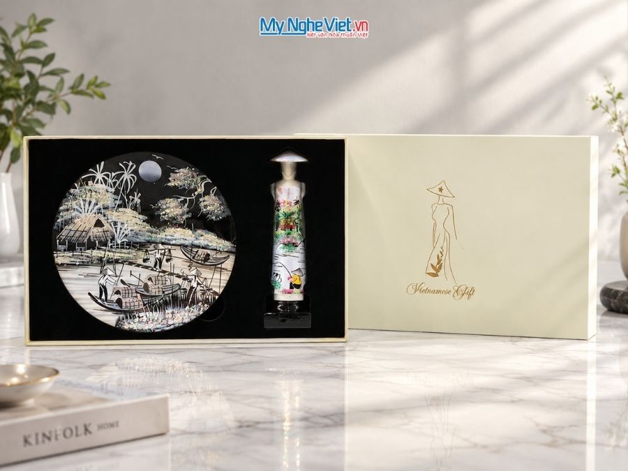  Set Quà Tặng Tranh Đĩa Và Tượng Cô Gái Áo Dài Đồng Quê CBQT005.2