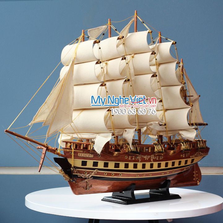 Mô hình thuyền buồm phong thủy FRANCE 2 gỗ tự nhiên (thân 60cm) MNV-TB03
