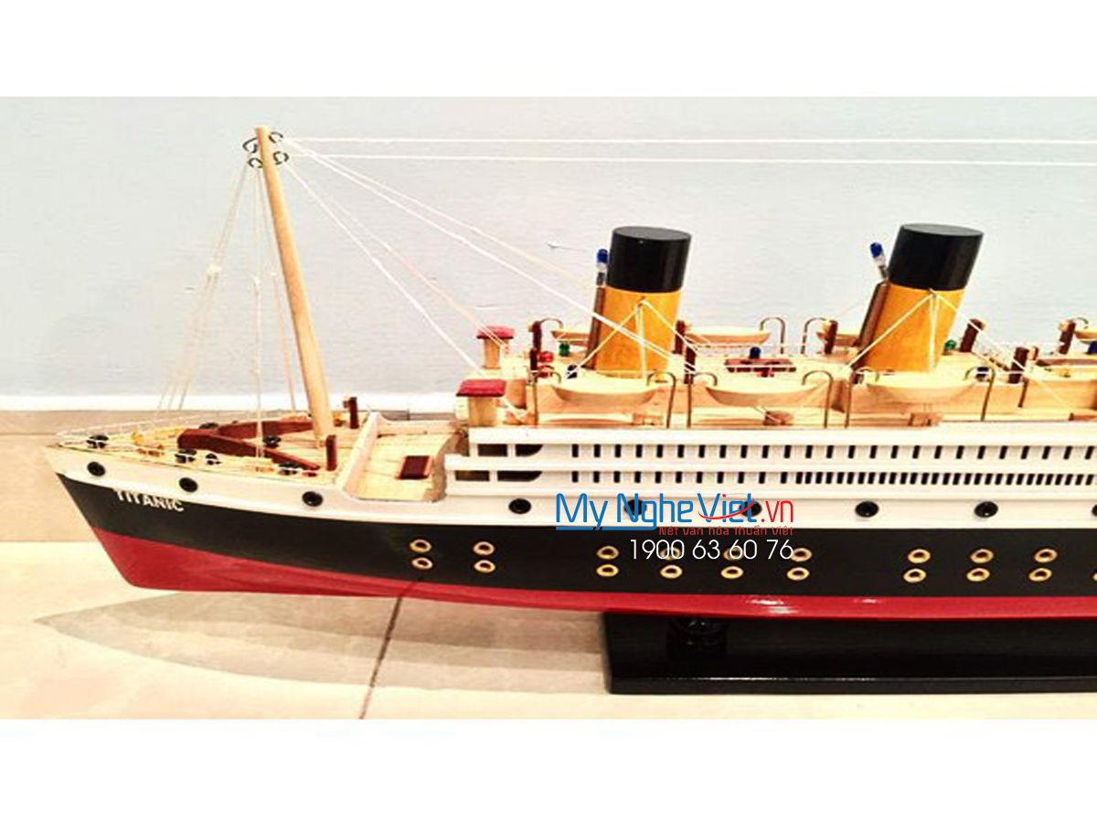Mô hình thuyền Titanic đèn  (thân 1m) MNV-TB11D-100