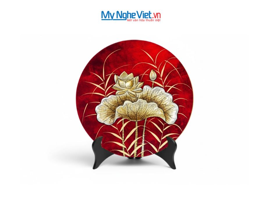 Tranh Đĩa Sơn Mài Hoa Sen Đắp Nổi Nền Đỏ Nhiều Mẫu D30cm TD30SV/1