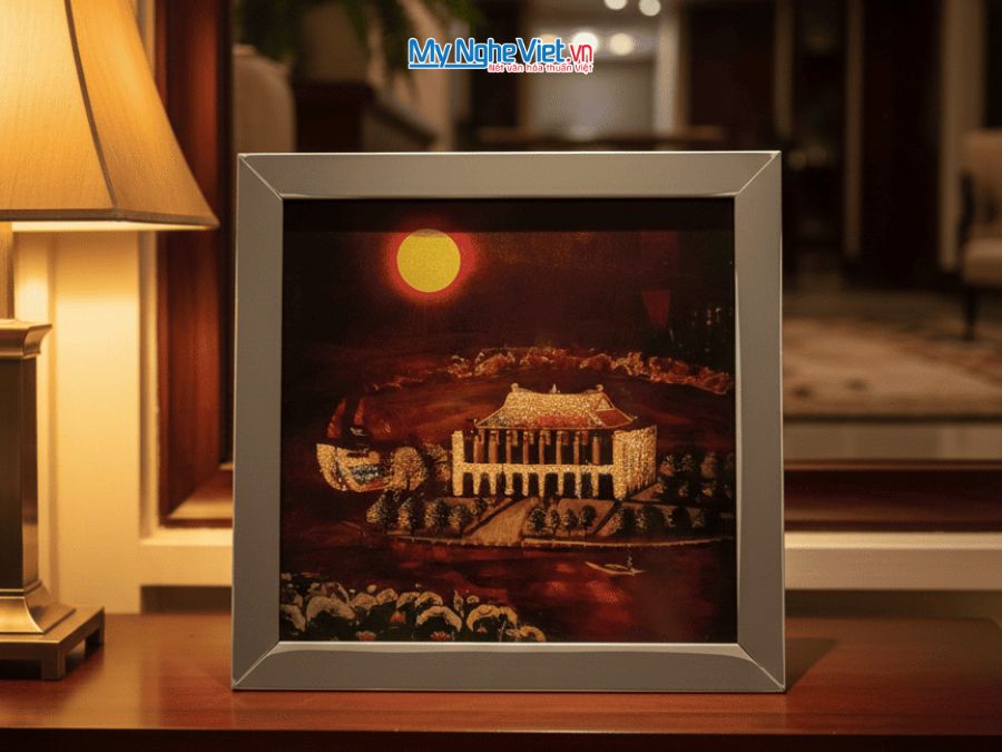 Tranh Sơn Mài Bến Nhà Rồng 35x35cm MNVTBL009