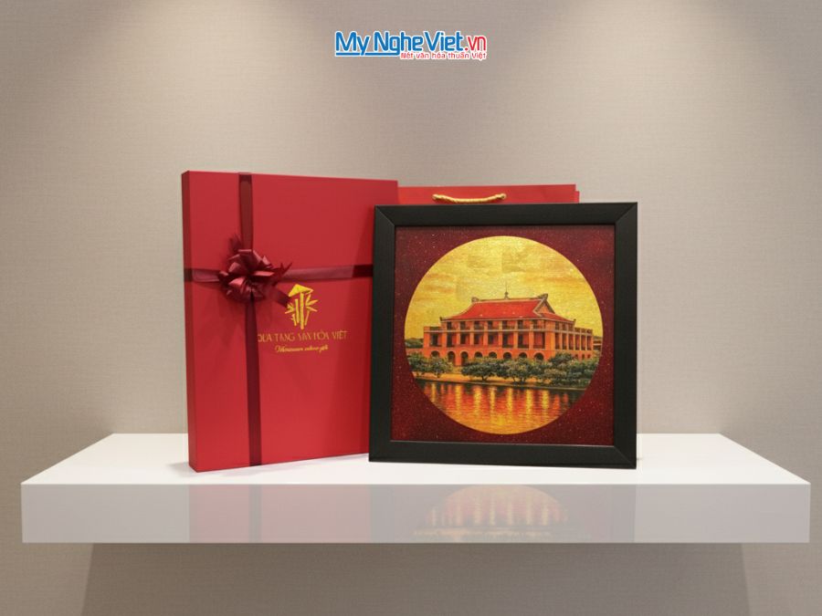 Tranh Sơn Mài Bến Nhà Rồng Dát Vàng 35x35cm TBL010