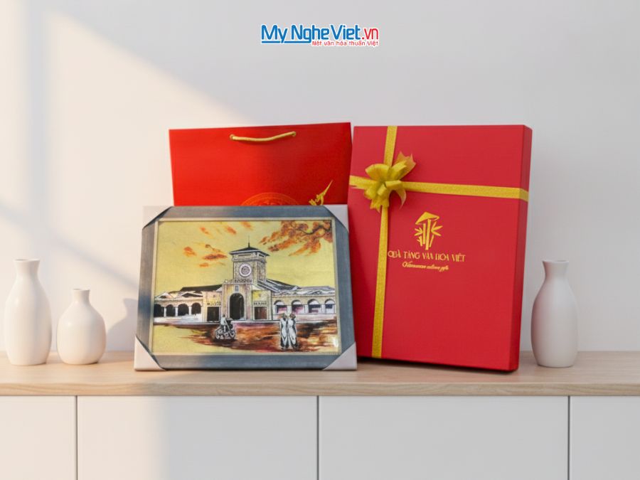 Tranh Sơn Mài Chợ Bến Thành Dát Vàng 35x45cm TSM3545-1.5/1
