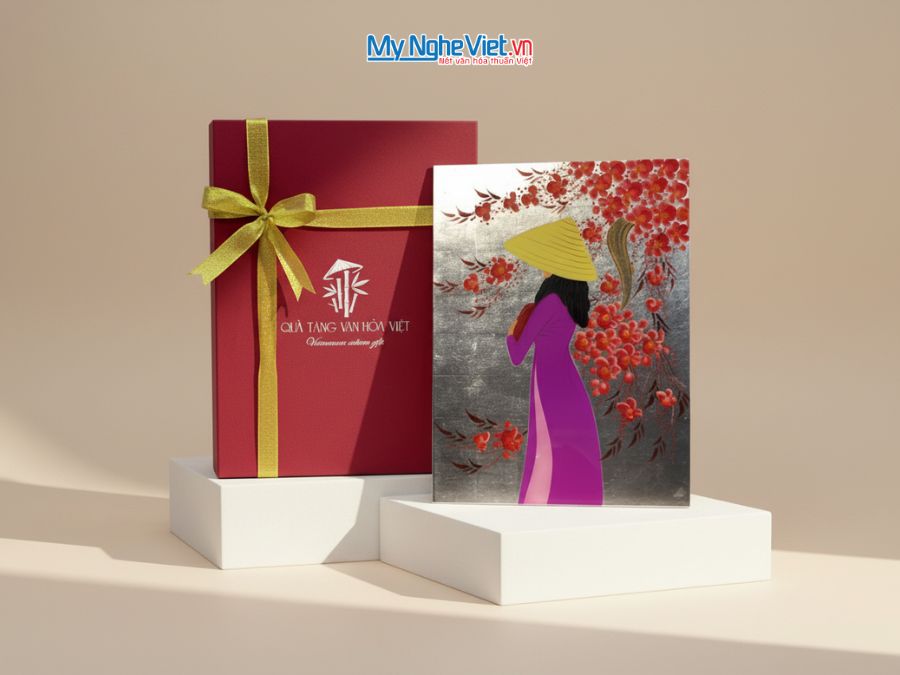 Tranh Sơn Mài Cô Gái Hoa Đào 20x30cm Nhiều Mẫu TSM437/2