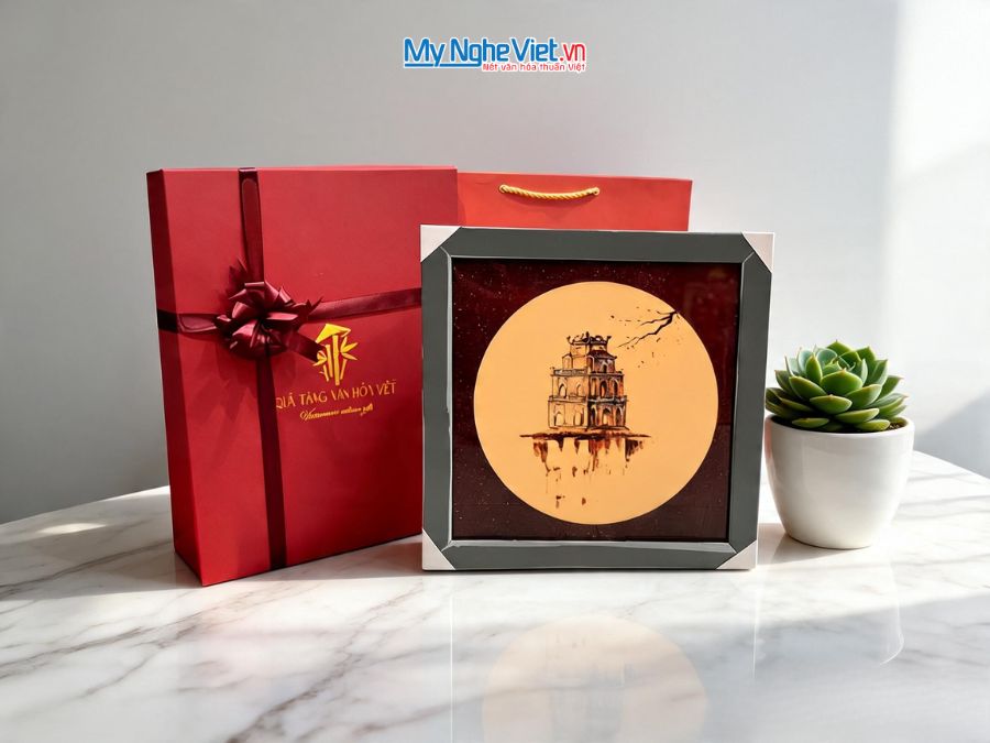 Tranh sơn mài Hồ Gươm 35x35cm TBL016