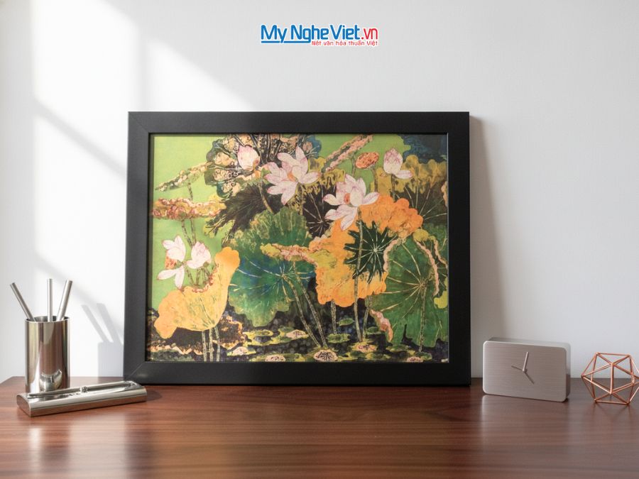 Tranh Sơn Mài Hoa Sen Vẽ Tay 35x45cm TSM3545-1.11