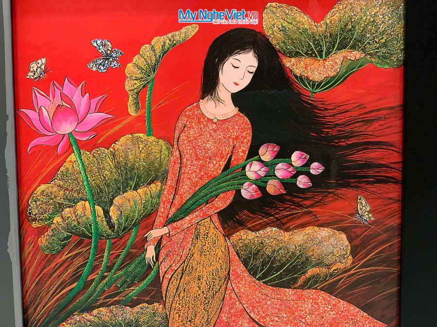 Tranh Sơn Mài Cô Gái Hoa Sen 35x35cm TBL019