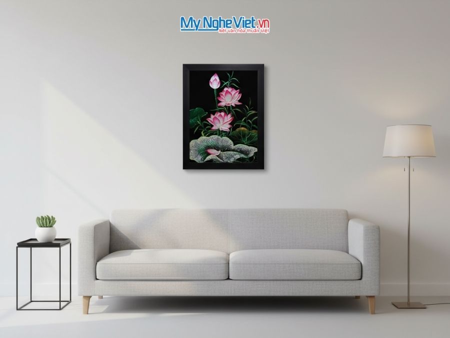 Tranh Sơn Mài Hoa Sen Nền Đen 35x45cm TSM3545-1.13