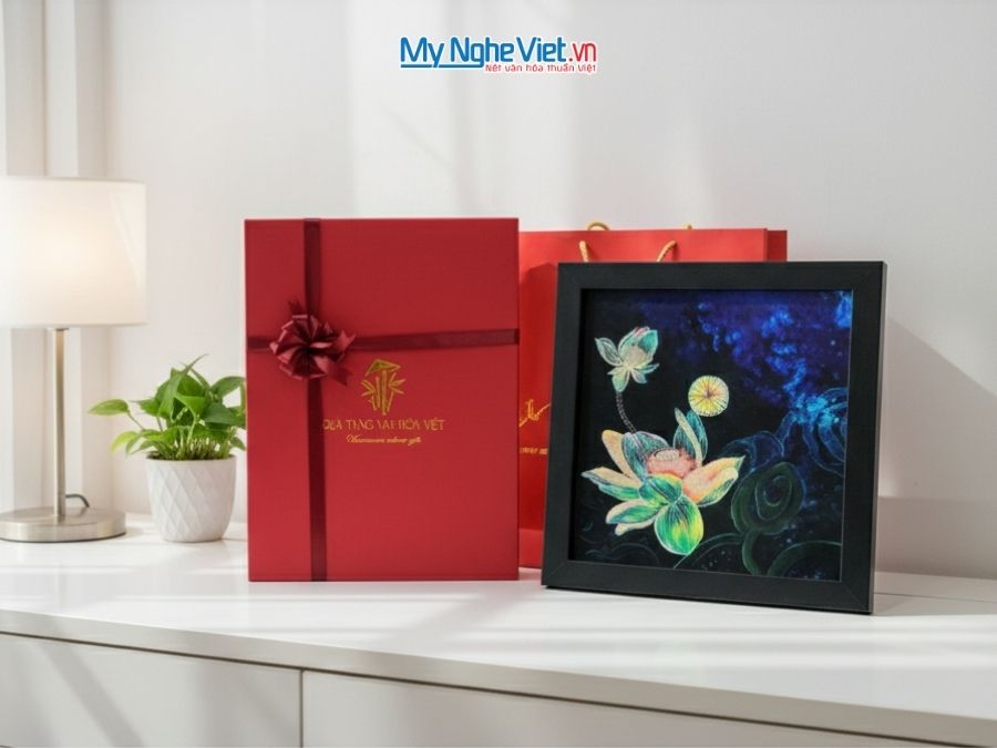 Tranh Sơn Mài Hoa Sen Cao Cấp 35x35cm MNV-TSM3535/2