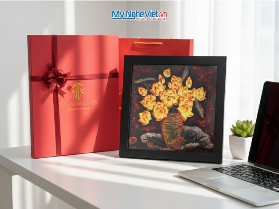 Tranh Sơn Mài Hoa Sen Cao Cấp 35x35cm MNV-TSM3535/2