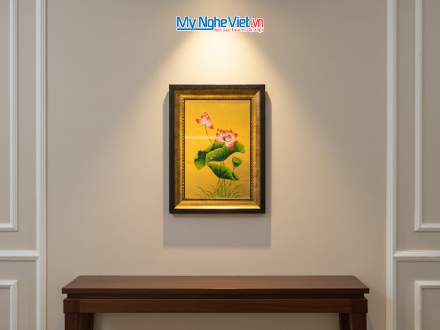 Tranh Sơn Mài Hoa Sen Nền Vàng Đắp Nổi Cao Cấp 28x38cm TSMDH2838-2