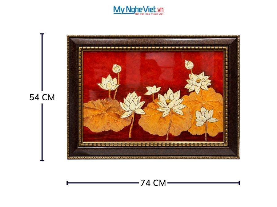 Tranh Sơn Mài Hoa Sen Đắp Nổi Nền Đỏ 54x74cm TSM571-1.15