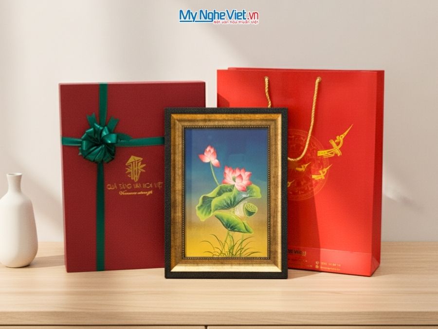Tranh Sơn Mài Hoa Sen Đắp Nổi Cao Cấp 28x38cm TSMDH2838-2.4