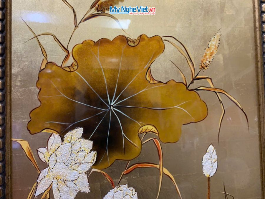 Tranh Sơn Mài Hoa Sen Trắng Dát Vàng 54x74cm TSM571-1.4
