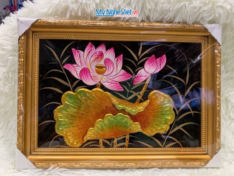 Tranh Sơn Mài Hoa Sen Nền Đen Cao Cấp 28x38cm TSM20303/khung