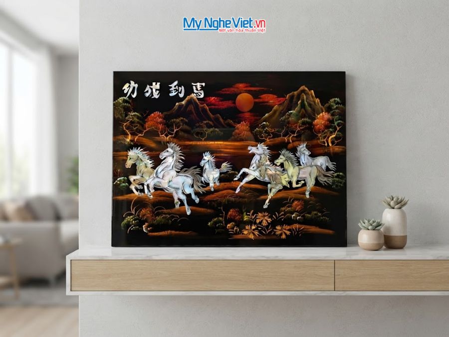 Tranh Sơn Mài Mã Đáo Thành Công Cẩn Ốc Chìm Nền Ấm 30x40cm TSM343-2