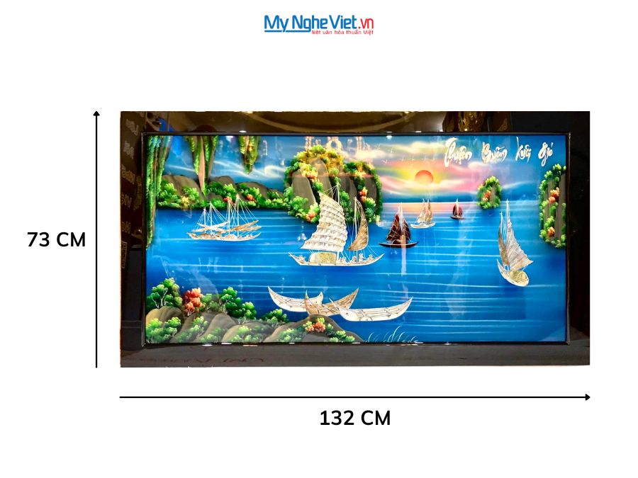 Tranh Sơn Mài Thuận Buồm Xuôi Gió Cẩn Ốc Nổi Nền Xanh 73x132cm TSM60120K-TBCO