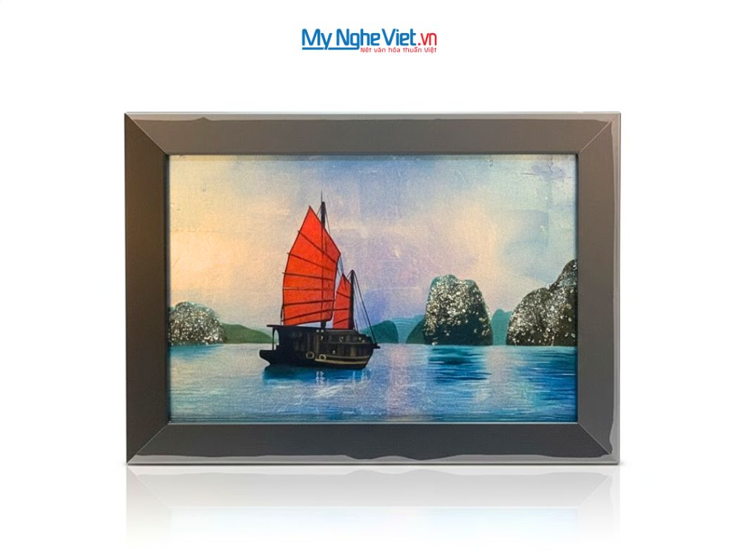 Tranh Sơn Mài Vịnh Hạ Long Dát Bạc Nền Xanh 25x35cm tsm2535.8